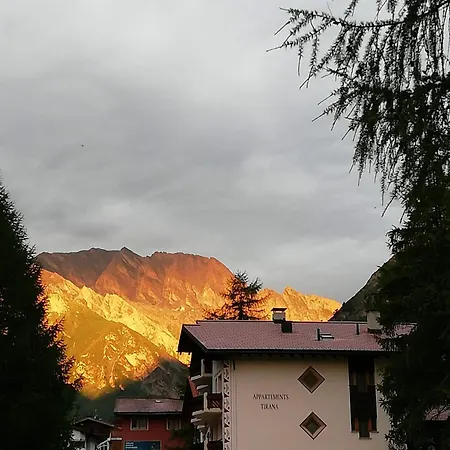 & Taxi Tirana Samnaun