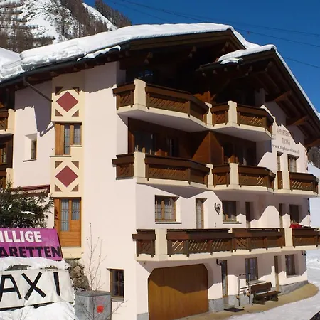 Apartment & Taxi Tirana *