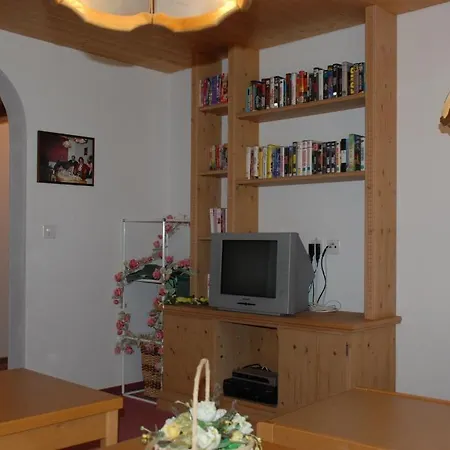 Apartament & Taxi Tirana *