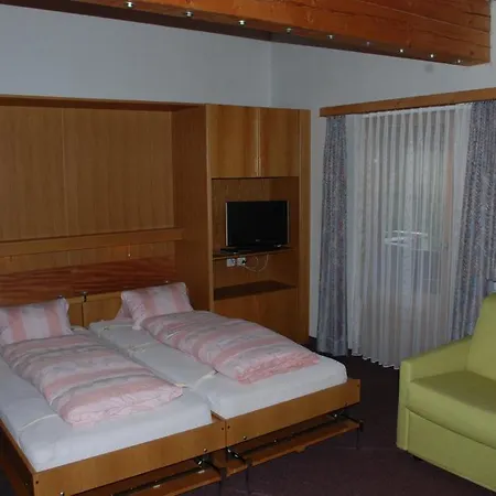 & Taxi Tirana * Samnaun