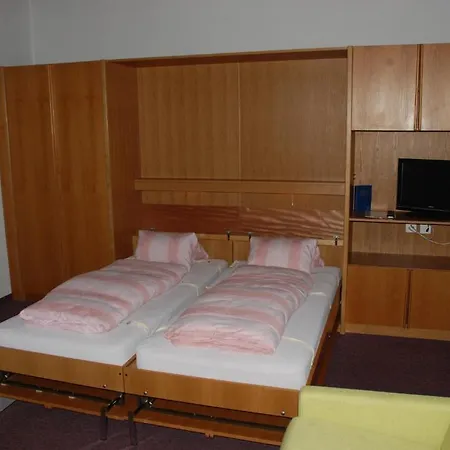 Apartment & Taxi Tirana