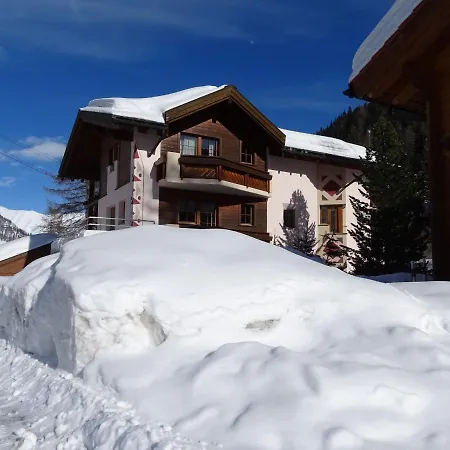 Apartament & Taxi Tirana Samnaun