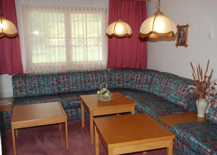 & Taxi Tirana Samnaun