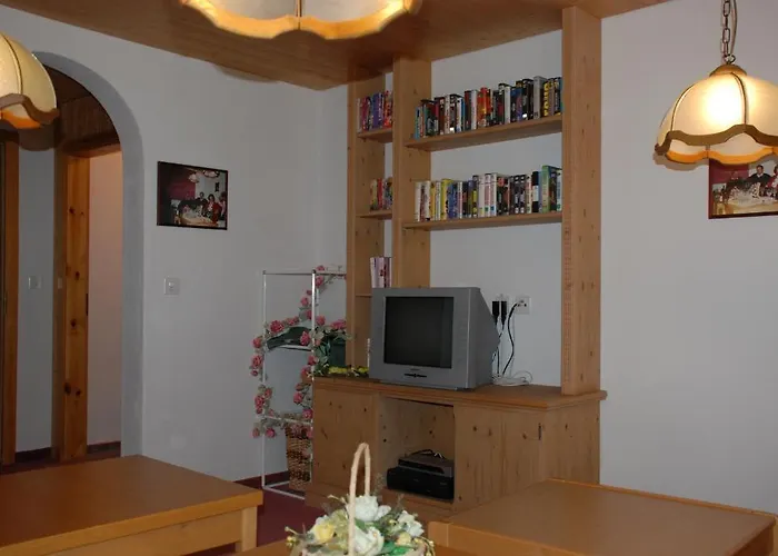 Apartment & Taxi Tirana *