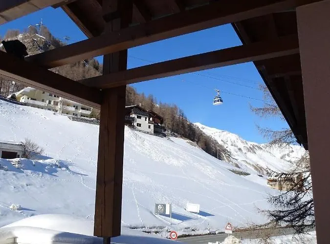 Appartement & Taxi Tirana *