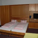 شقة & Taxi Tirana