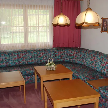 & Taxi Tirana Samnaun