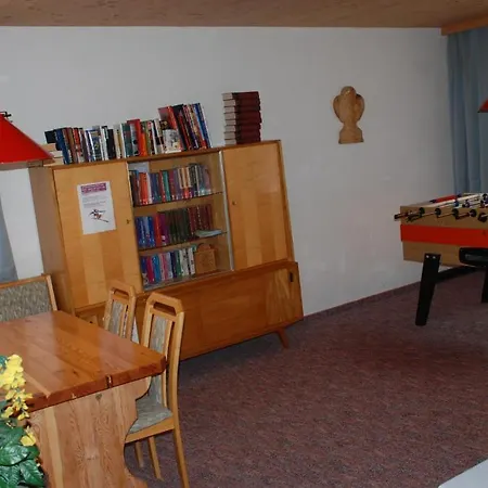 & Taxi Tirana Samnaun