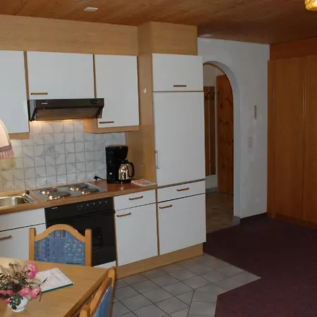 & Taxi Tirana Samnaun