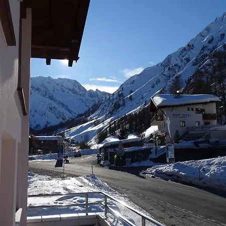 & Taxi Tirana Samnaun