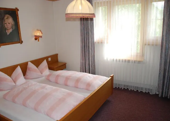 Apartment & Taxi Tirana Samnaun
